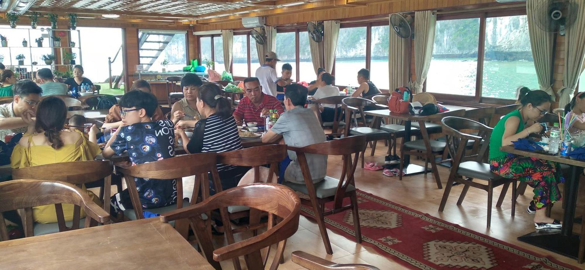 Cat Ba Victory Hostel Dong Khe Sau Экстерьер фото